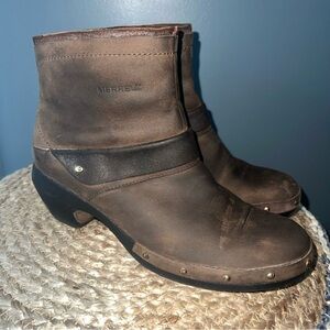 Merrell Luxe Mid Wrap Clog Booties